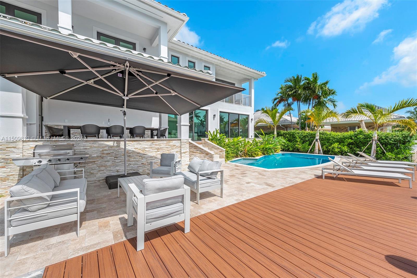 850 Washington St, Hollywood, FL, 33019 United States, 5 Bedrooms Bedrooms, ,5 BathroomsBathrooms,Residential,For Sale,Washington St,A11509813