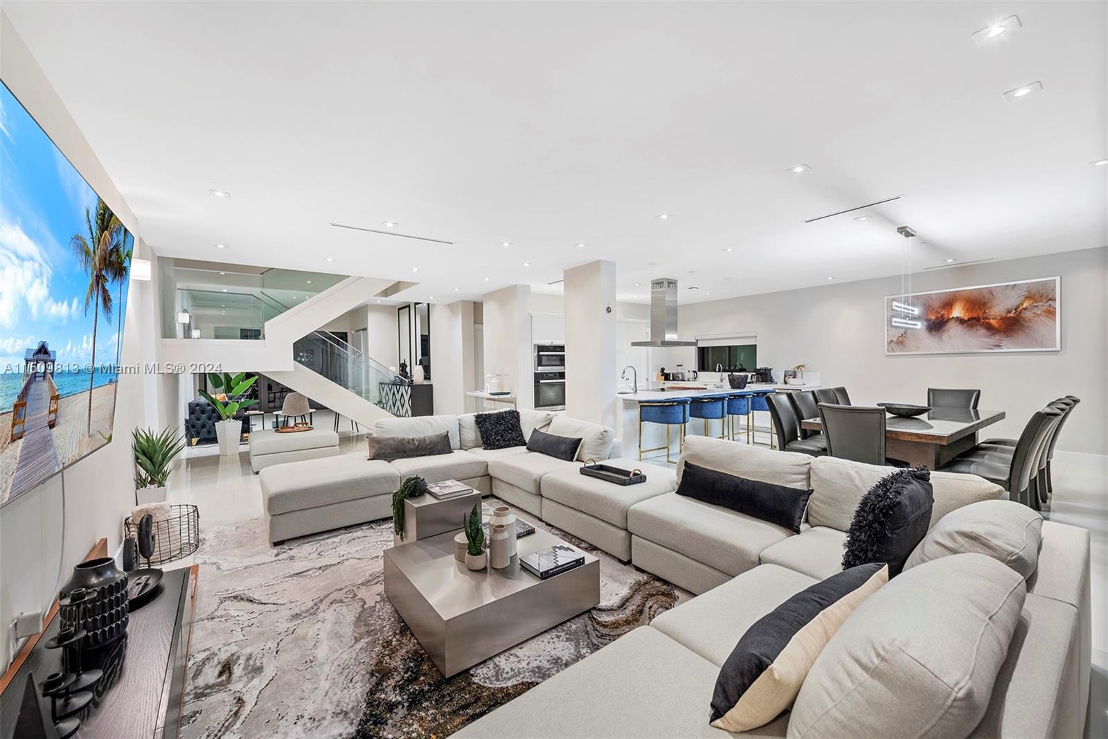 850 Washington St, Hollywood, FL, 33019 United States, 5 Bedrooms Bedrooms, ,5 BathroomsBathrooms,Residential,For Sale,Washington St,A11509813