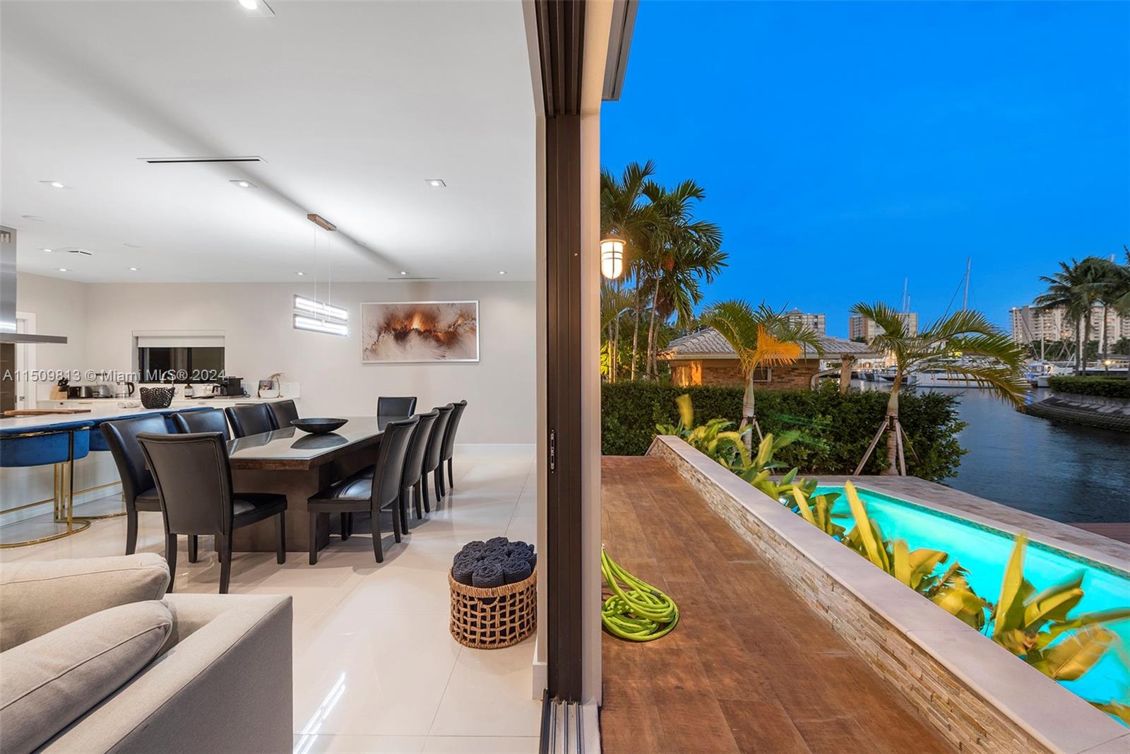 850 Washington St, Hollywood, FL, 33019 United States, 5 Bedrooms Bedrooms, ,5 BathroomsBathrooms,Residential,For Sale,Washington St,A11509813