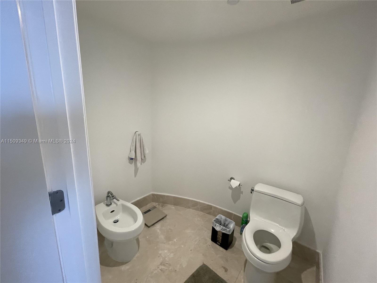 17001 Collins Ave, Sunny Isles Beach, FL, 33160 United States, 4 Bedrooms Bedrooms, ,4 BathroomsBathrooms,Residential,For Sale,Collins Ave,A11509349