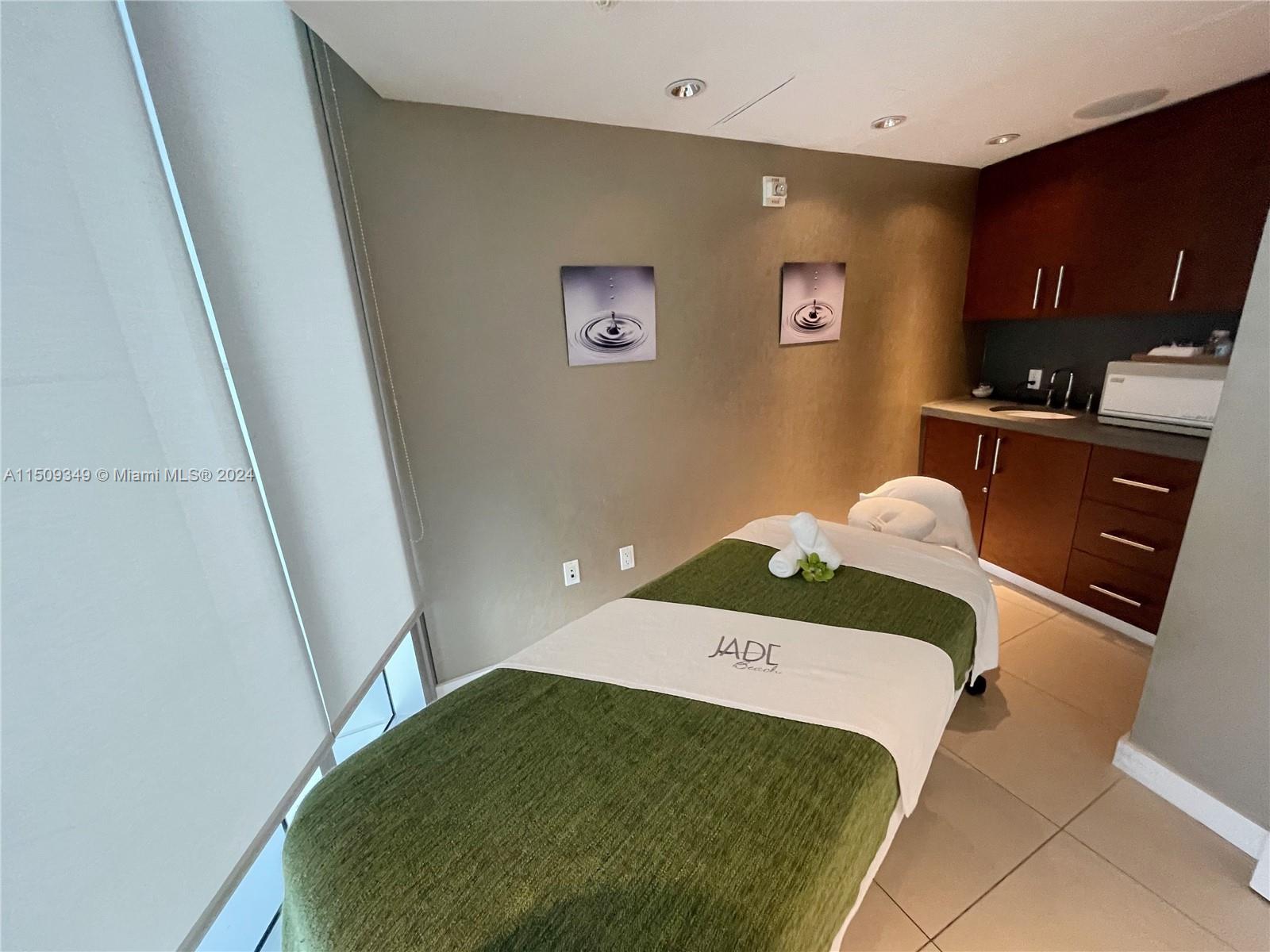 17001 Collins Ave, Sunny Isles Beach, FL, 33160 United States, 4 Bedrooms Bedrooms, ,4 BathroomsBathrooms,Residential,For Sale,Collins Ave,A11509349