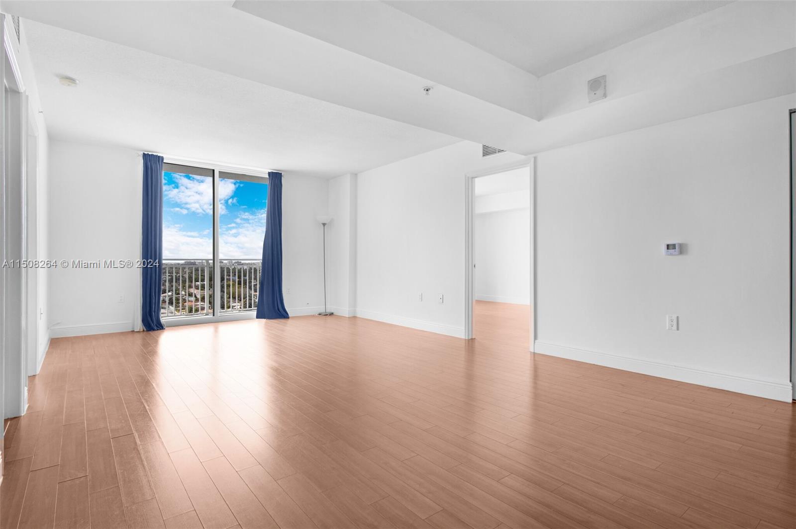 60 NW 37th Ave PH1, Miami, Florida 33125, 2 Bedrooms Bedrooms, ,2 BathroomsBathrooms,Residentiallease,For Rent,60 NW 37th Ave PH1,A11508264