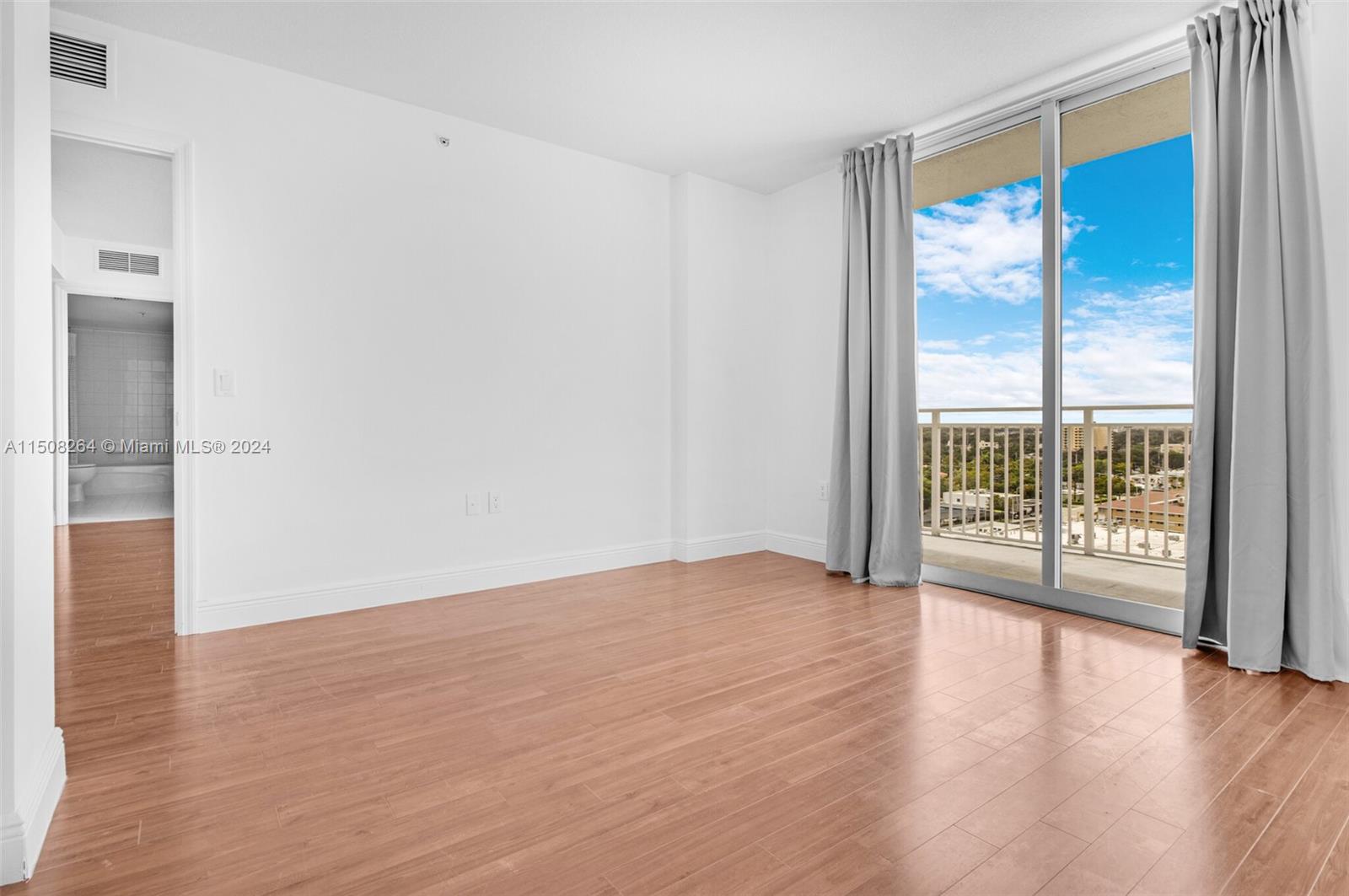 60 NW 37th Ave PH1, Miami, Florida 33125, 2 Bedrooms Bedrooms, ,2 BathroomsBathrooms,Residentiallease,For Rent,60 NW 37th Ave PH1,A11508264