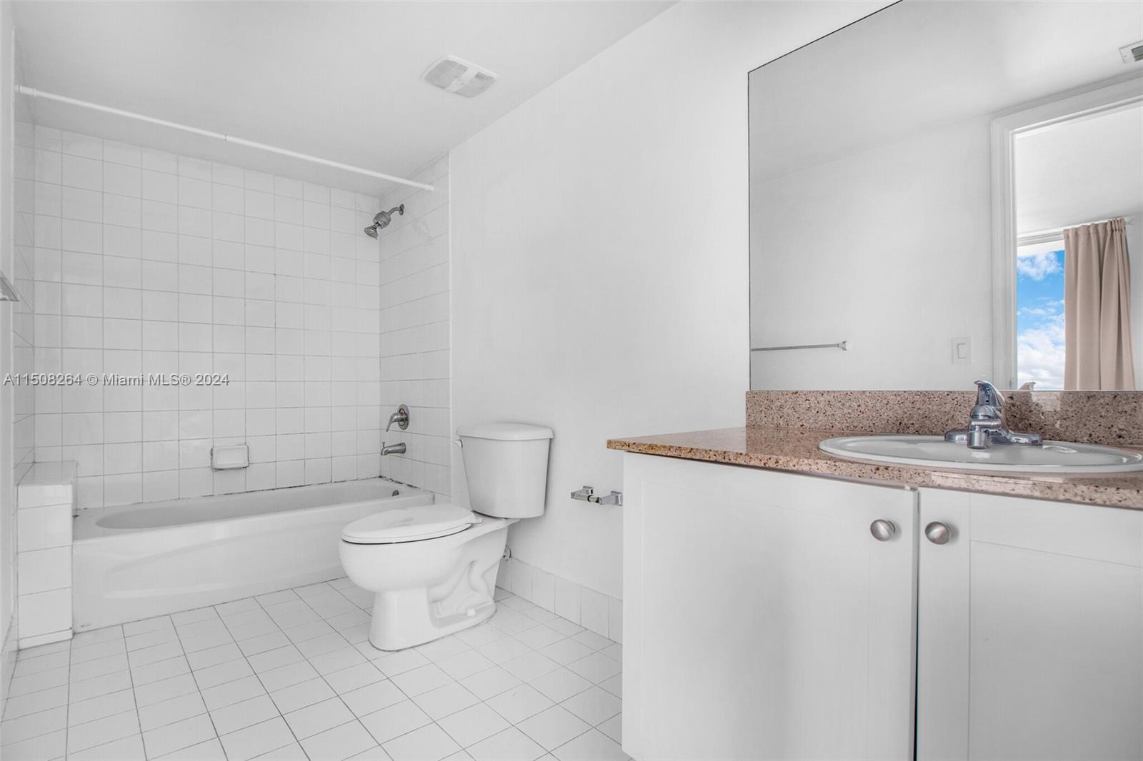 60 NW 37th Ave PH1, Miami, Florida 33125, 2 Bedrooms Bedrooms, ,2 BathroomsBathrooms,Residentiallease,For Rent,60 NW 37th Ave PH1,A11508264