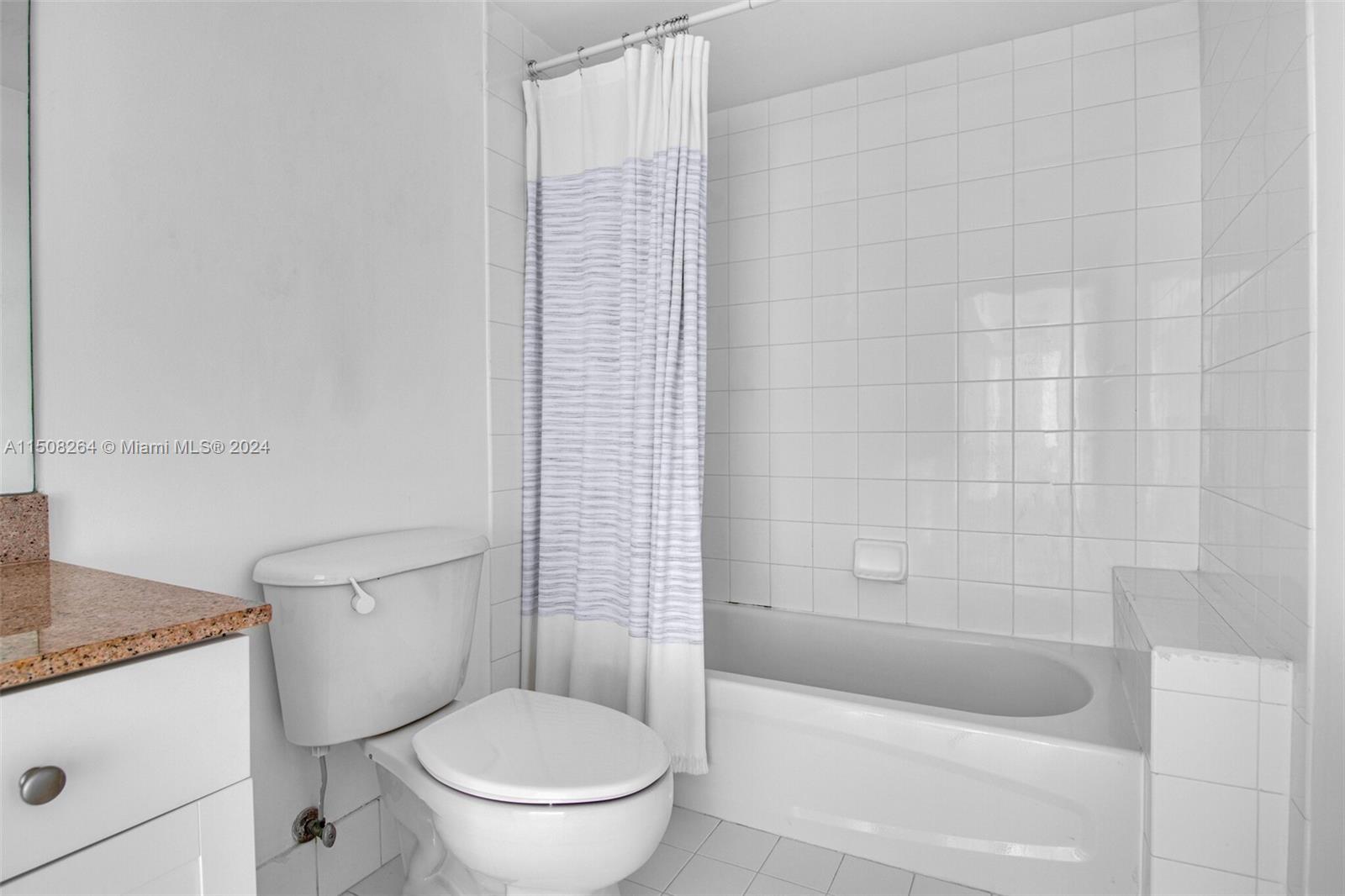 60 NW 37th Ave PH1, Miami, Florida 33125, 2 Bedrooms Bedrooms, ,2 BathroomsBathrooms,Residentiallease,For Rent,60 NW 37th Ave PH1,A11508264