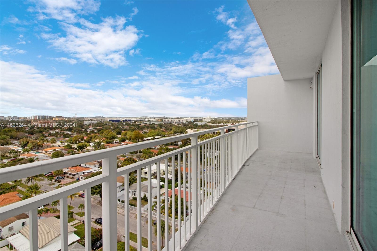 60 NW 37th Ave PH1, Miami, Florida 33125, 2 Bedrooms Bedrooms, ,2 BathroomsBathrooms,Residentiallease,For Rent,60 NW 37th Ave PH1,A11508264