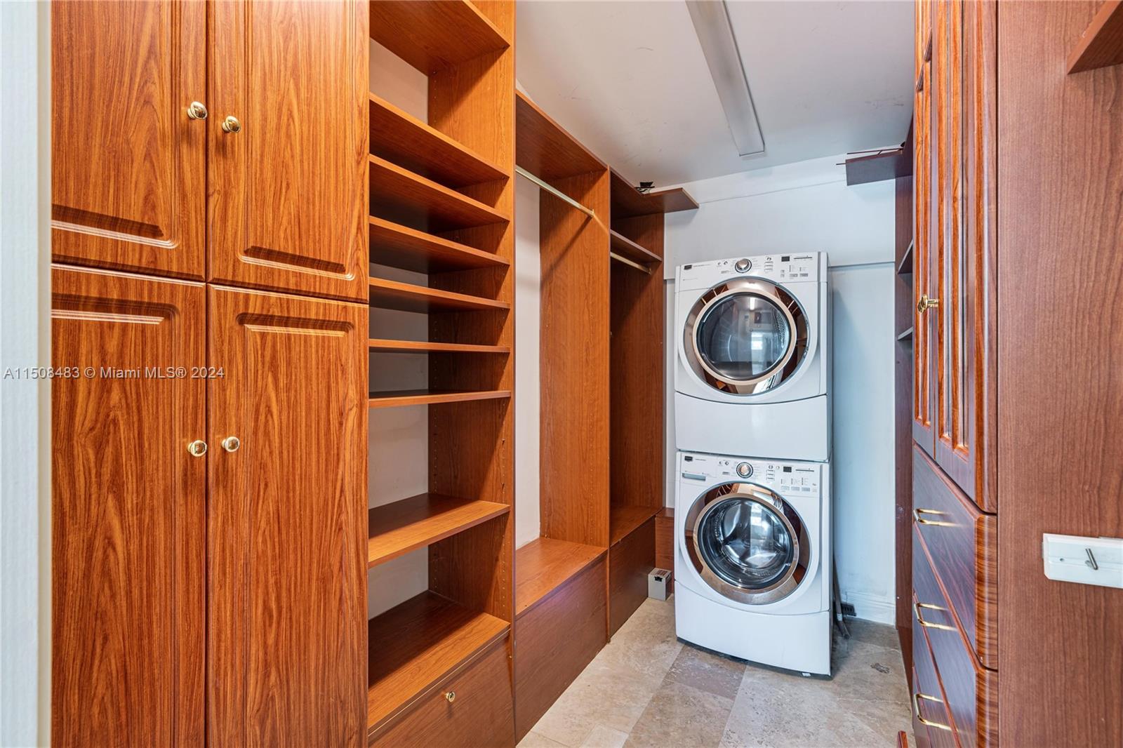 650 Lake Rd, Miami, FL, 33137 United States, 4 Bedrooms Bedrooms, ,2 BathroomsBathrooms,Residential,For Sale,Lake Rd,A11508483