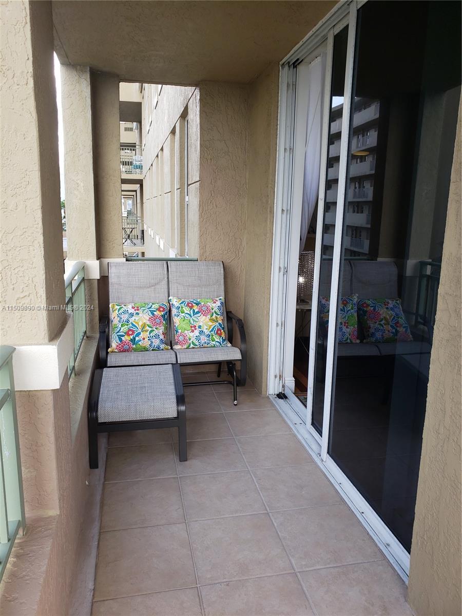 2080 S Ocean Dr 311, Hallandale Beach, Florida 33009, 3 Bedrooms Bedrooms, ,2 BathroomsBathrooms,Residentiallease,For Rent,2080 S Ocean Dr 311,A11509890