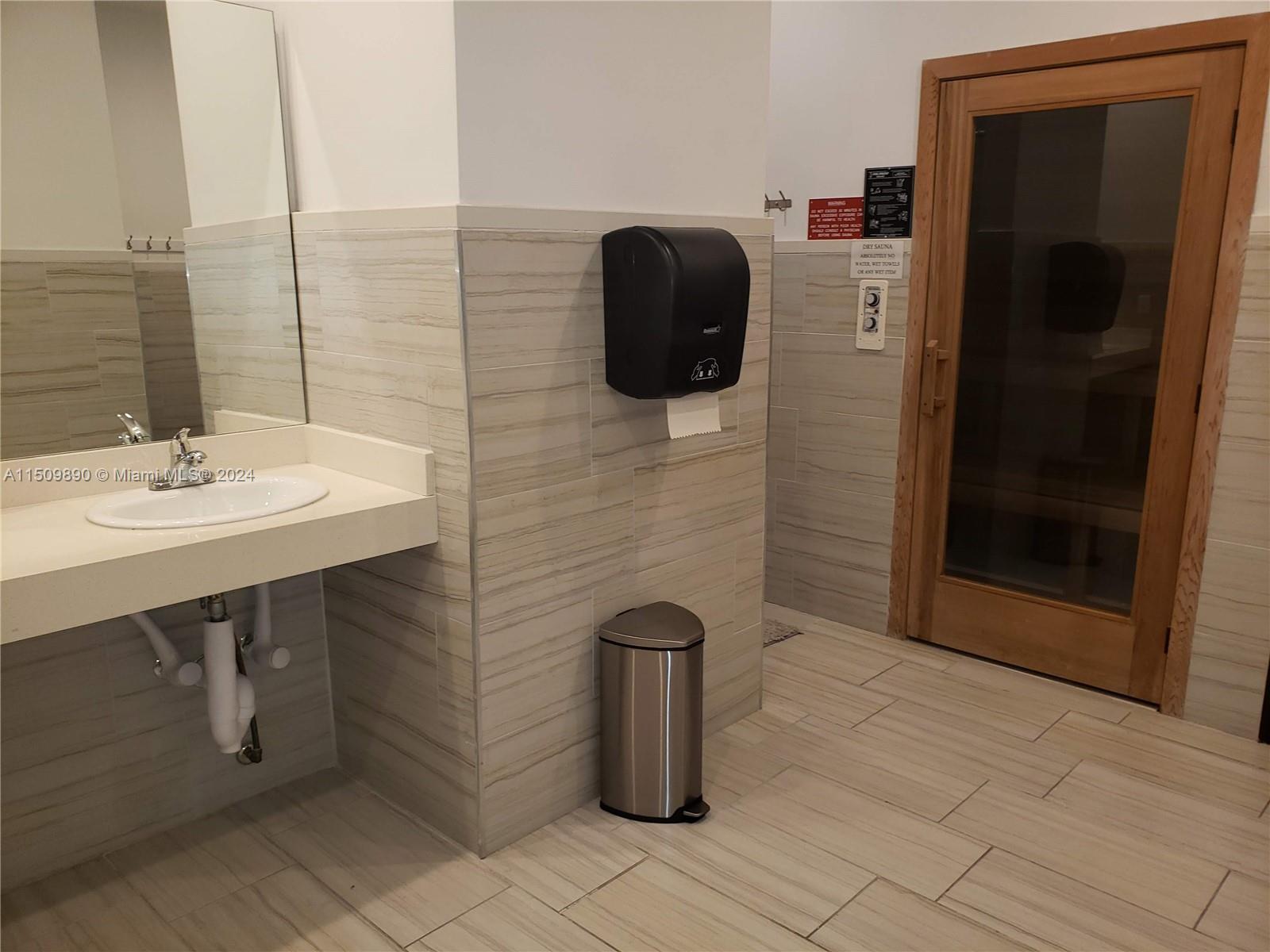 2080 S Ocean Dr 311, Hallandale Beach, Florida 33009, 3 Bedrooms Bedrooms, ,2 BathroomsBathrooms,Residentiallease,For Rent,2080 S Ocean Dr 311,A11509890