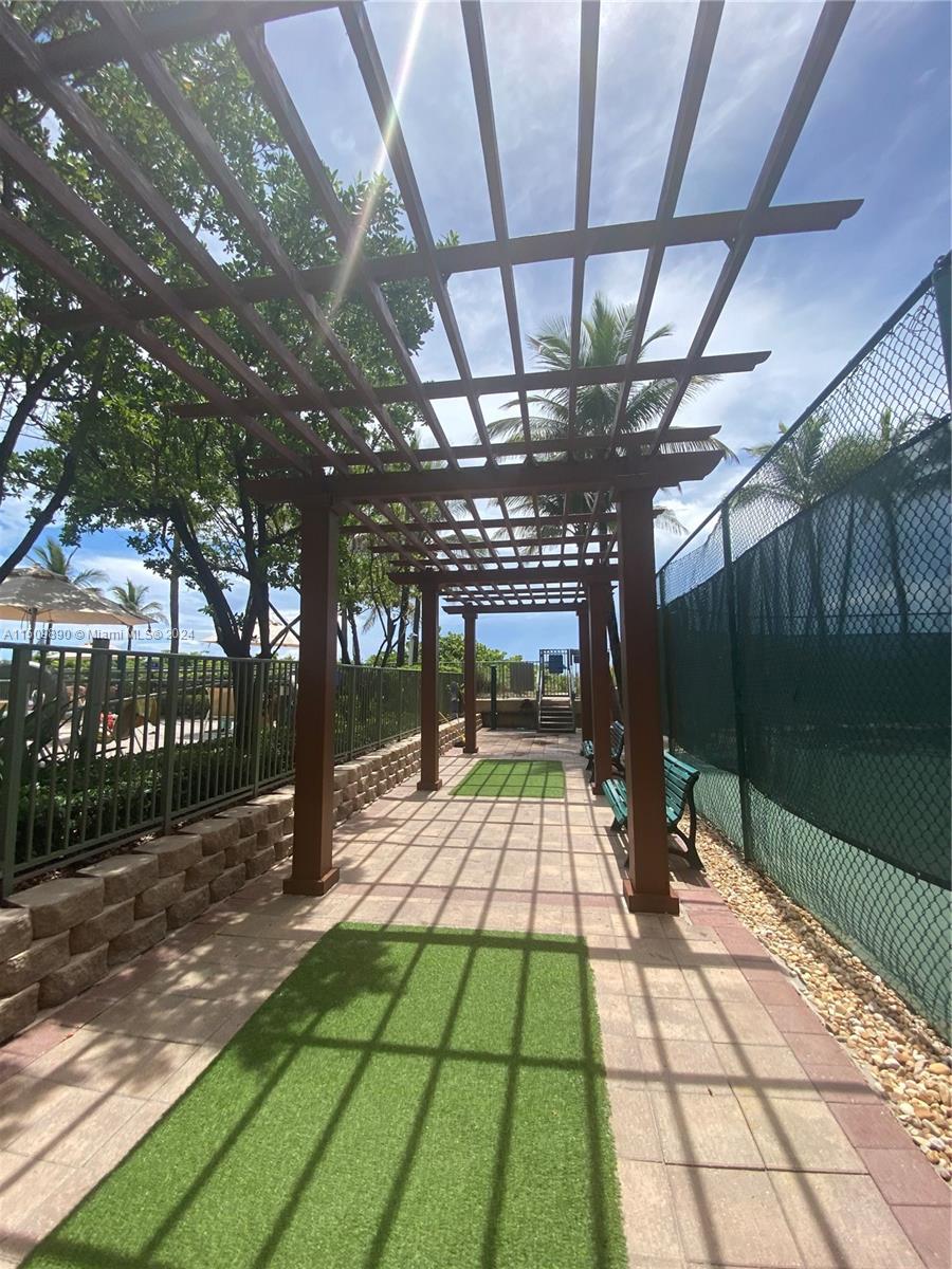 2080 S Ocean Dr 311, Hallandale Beach, Florida 33009, 3 Bedrooms Bedrooms, ,2 BathroomsBathrooms,Residentiallease,For Rent,2080 S Ocean Dr 311,A11509890