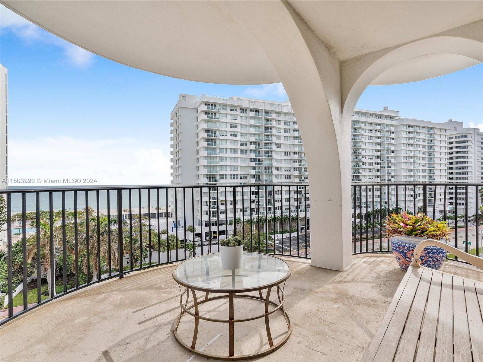 5660 Collins Ave 7B, Miami Beach, Florida 33140, 2 Bedrooms Bedrooms, ,3 BathroomsBathrooms,Residential,For Sale,5660 Collins Ave 7B,A11503992