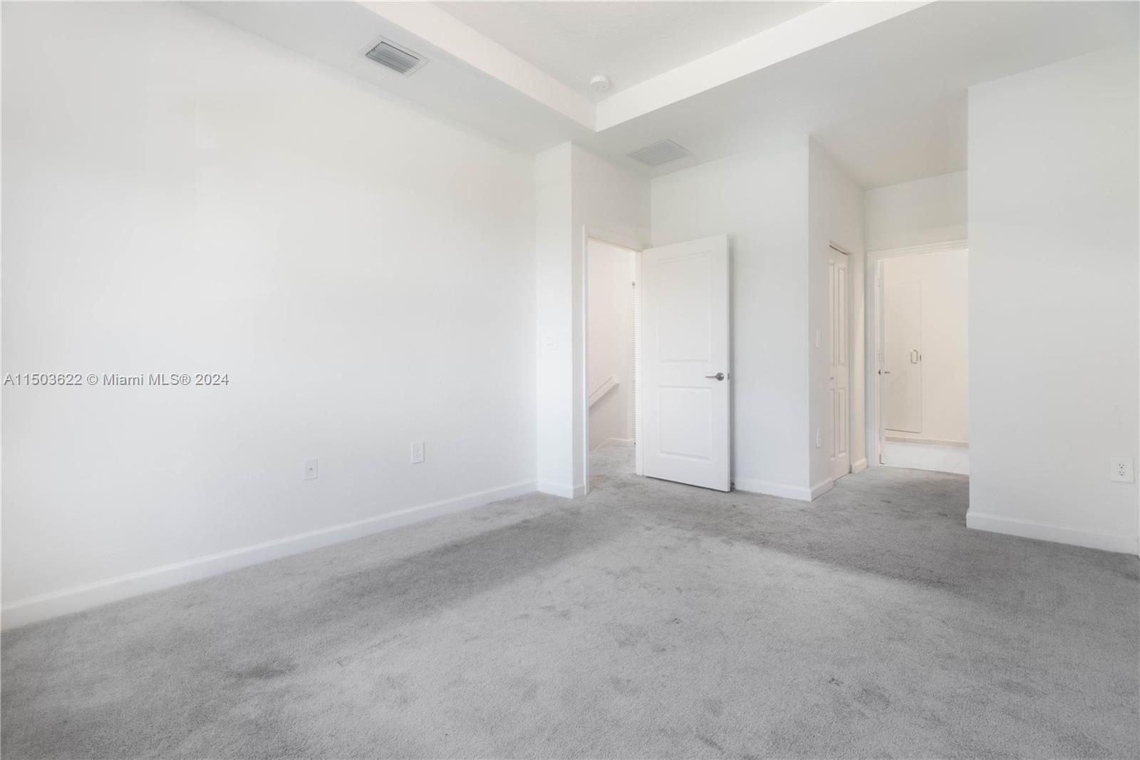 2701 SE 10 st 2701, Homestead, Florida 33035, 4 Bedrooms Bedrooms, ,2 BathroomsBathrooms,Residential,For Sale,2701 SE 10 st 2701,A11503622