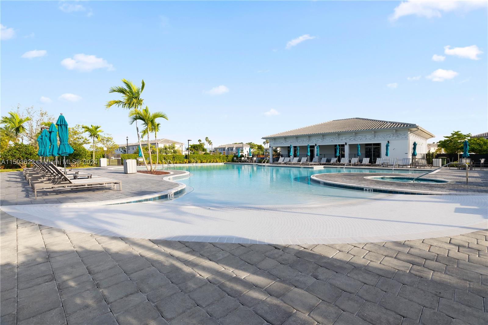 2701 SE 10 st 2701, Homestead, Florida 33035, 4 Bedrooms Bedrooms, ,2 BathroomsBathrooms,Residential,For Sale,2701 SE 10 st 2701,A11503622