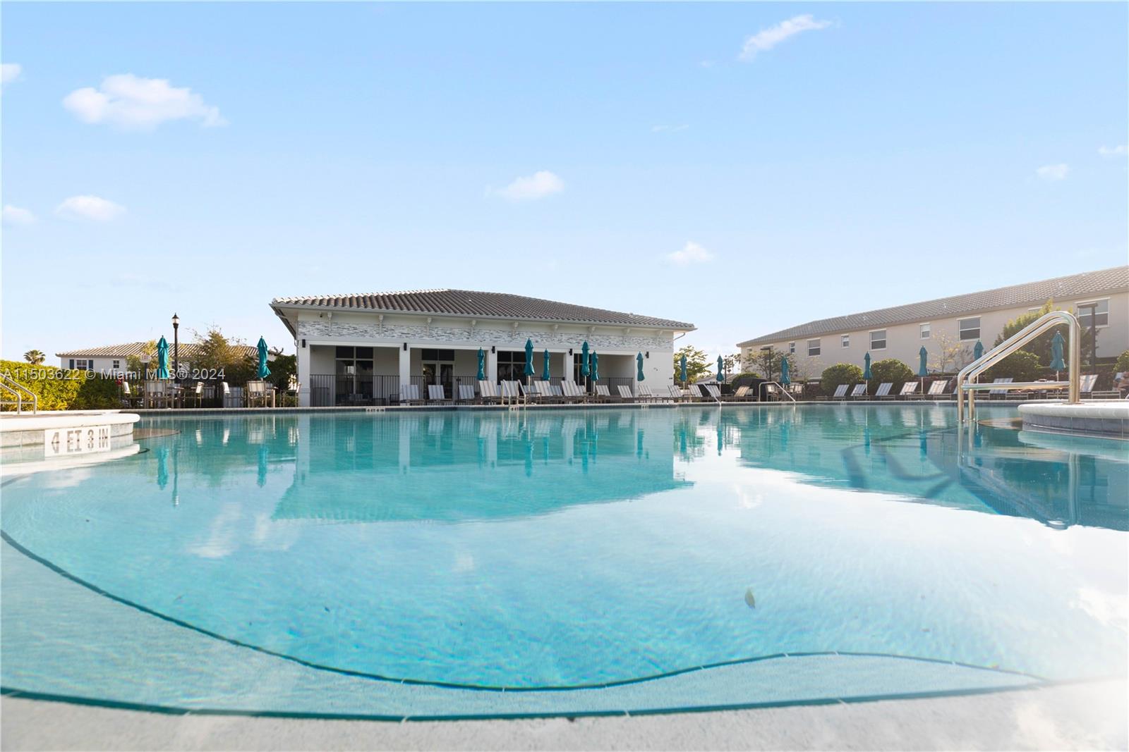 2701 SE 10 st 2701, Homestead, Florida 33035, 4 Bedrooms Bedrooms, ,2 BathroomsBathrooms,Residential,For Sale,2701 SE 10 st 2701,A11503622