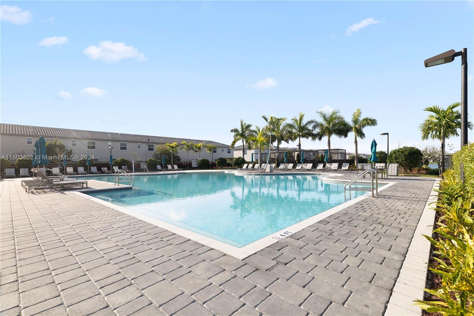 2701 SE 10 st 2701, Homestead, Florida 33035, 4 Bedrooms Bedrooms, ,2 BathroomsBathrooms,Residential,For Sale,2701 SE 10 st 2701,A11503622