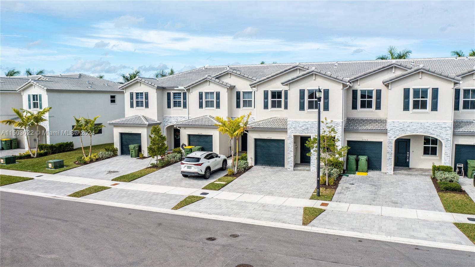 2701 SE 10 st 2701, Homestead, Florida 33035, 4 Bedrooms Bedrooms, ,2 BathroomsBathrooms,Residential,For Sale,2701 SE 10 st 2701,A11503622