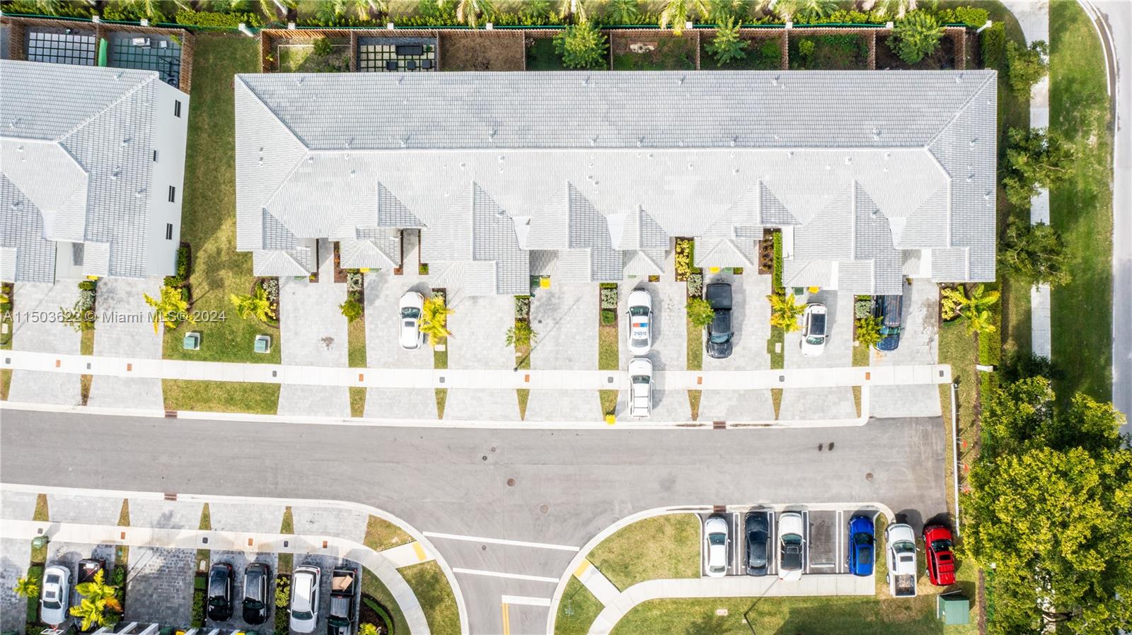 2701 SE 10 st 2701, Homestead, Florida 33035, 4 Bedrooms Bedrooms, ,2 BathroomsBathrooms,Residential,For Sale,2701 SE 10 st 2701,A11503622