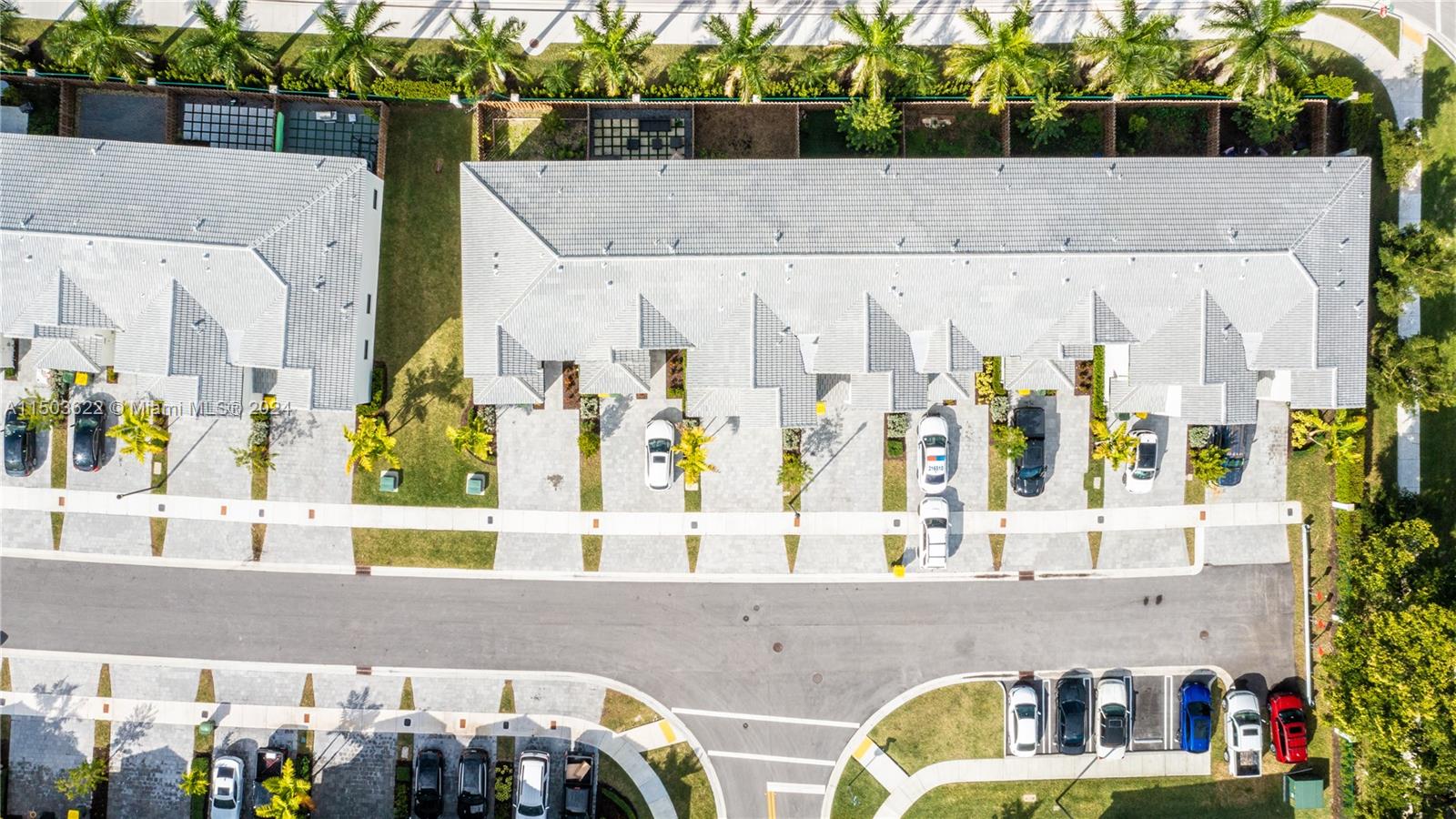 2701 SE 10 st 2701, Homestead, Florida 33035, 4 Bedrooms Bedrooms, ,2 BathroomsBathrooms,Residential,For Sale,2701 SE 10 st 2701,A11503622