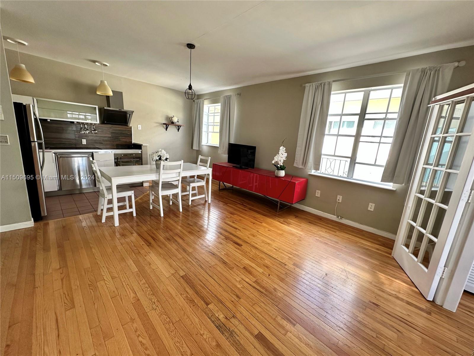 1127 Euclid Ave 207, Miami Beach, Florida 33139, 1 Bedroom Bedrooms, ,1 BathroomBathrooms,Residential,For Sale,1127 Euclid Ave 207,A11509695