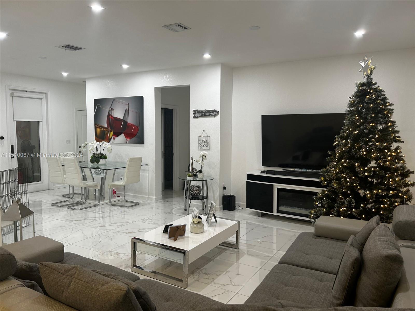 24487 SW 117th Ave, Homestead, Florida 33032, 4 Bedrooms Bedrooms, ,3 BathroomsBathrooms,Residential,For Sale,24487 SW 117th Ave,A11510067