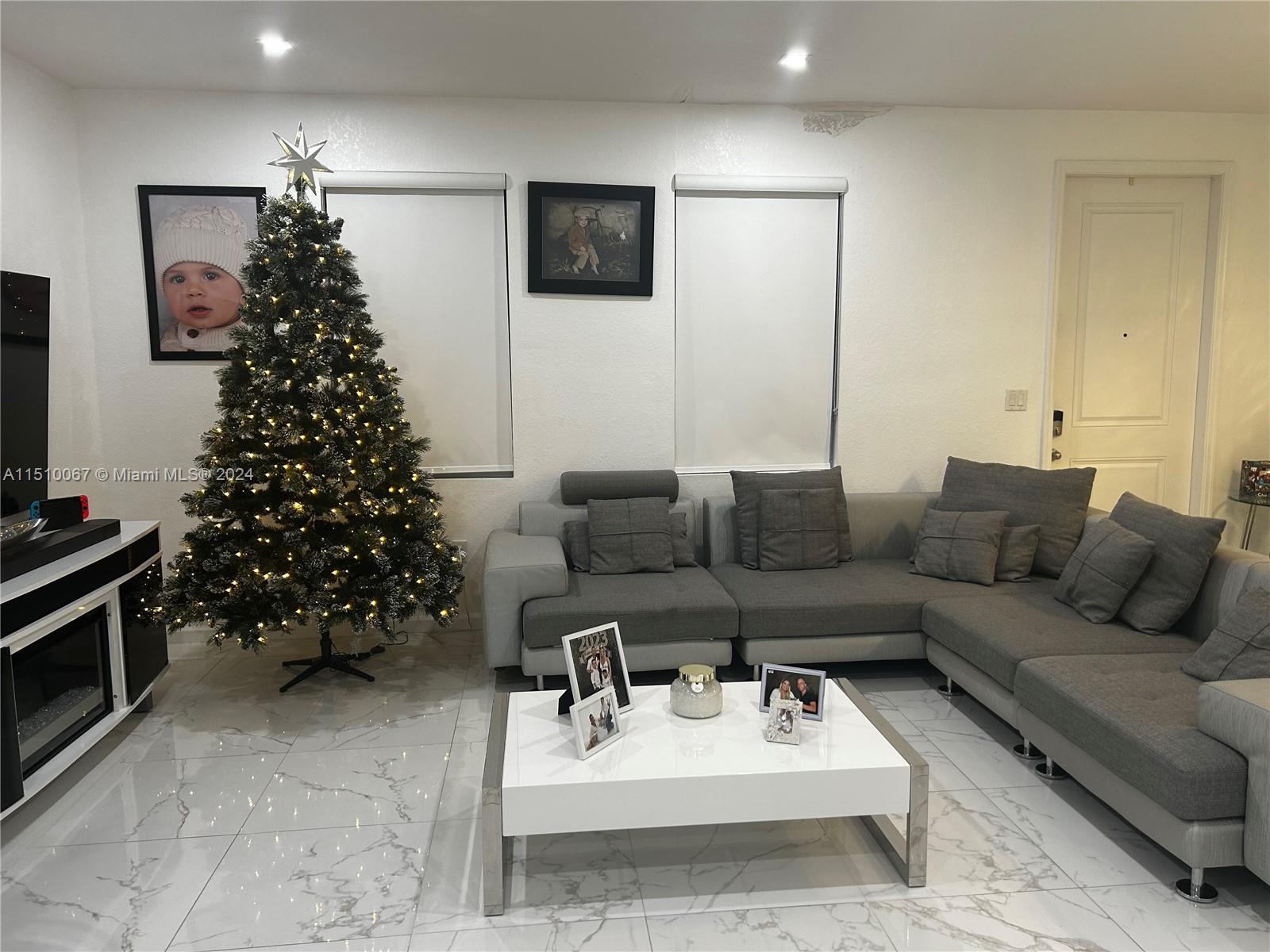 24487 SW 117th Ave, Homestead, Florida 33032, 4 Bedrooms Bedrooms, ,3 BathroomsBathrooms,Residential,For Sale,24487 SW 117th Ave,A11510067