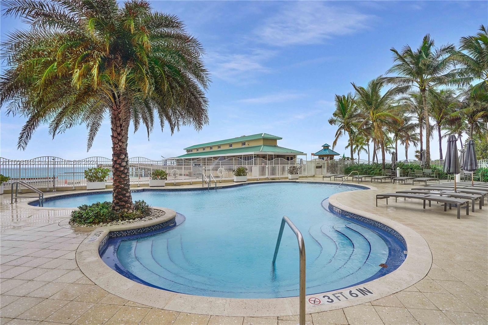 16699 Collins Ave 1002, Sunny Isles Beach, Florida 33160, 2 Bedrooms Bedrooms, ,2 BathroomsBathrooms,Residential,For Sale,16699 Collins Ave 1002,A11508945