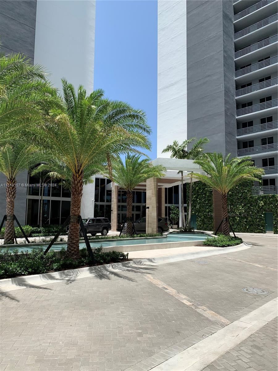 16385  Biscayne Blvd #2420 For Sale A11510107, FL