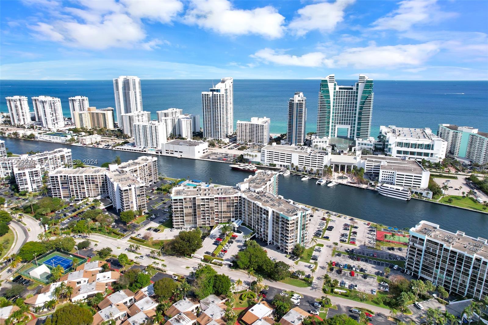 400 Leslie Dr 605, Hallandale Beach, Florida 33009, 1 Bedroom Bedrooms, ,1 BathroomBathrooms,Residential,For Sale,400 Leslie Dr 605,A11509275