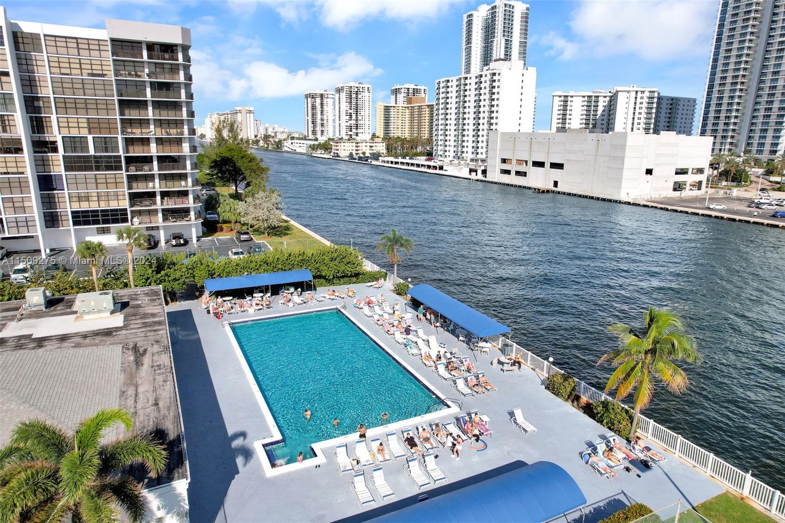 400 Leslie Dr 605, Hallandale Beach, Florida 33009, 1 Bedroom Bedrooms, ,1 BathroomBathrooms,Residential,For Sale,400 Leslie Dr 605,A11509275