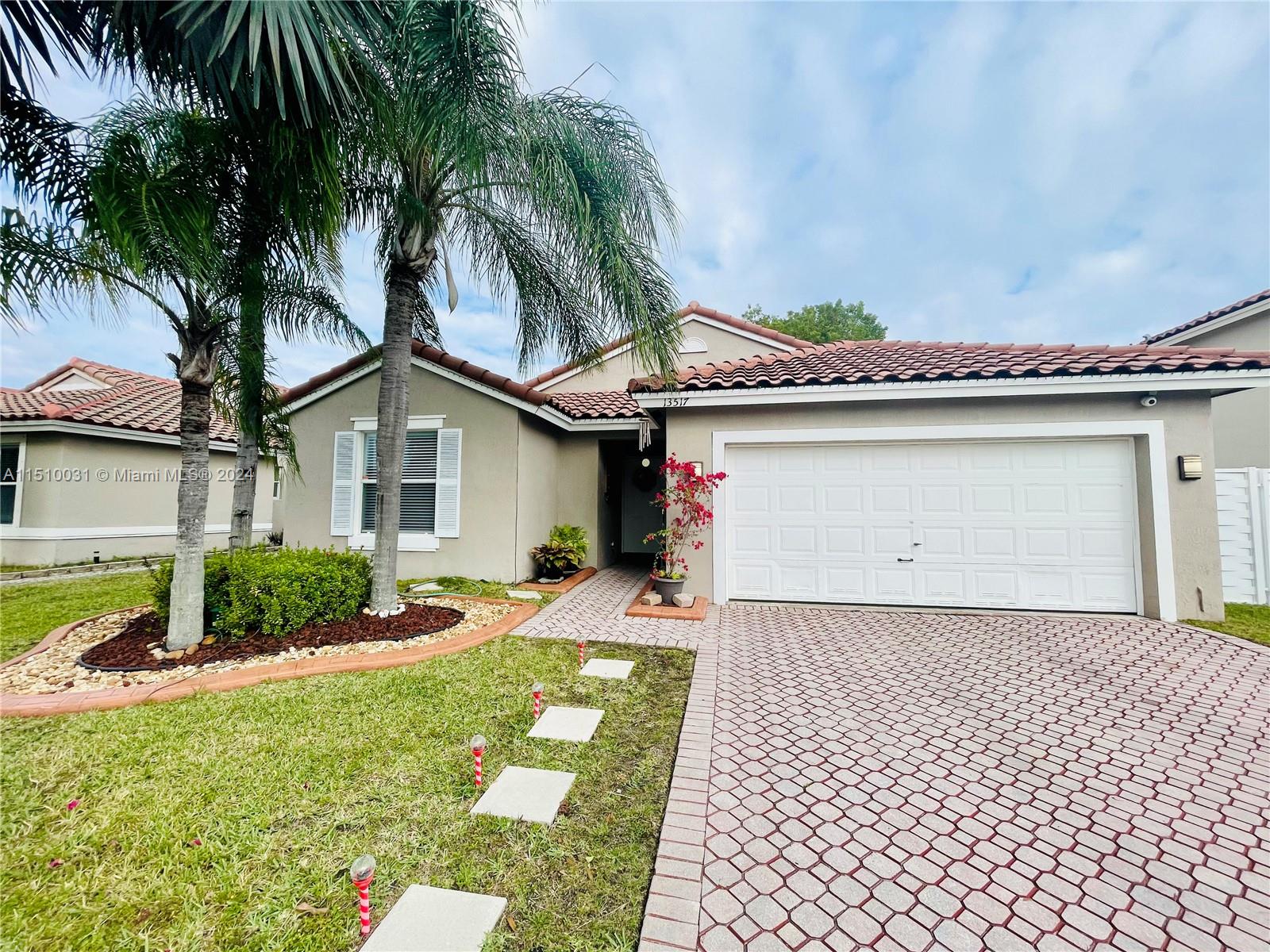 13517 SW 144th Ter  For Sale A11510031, FL