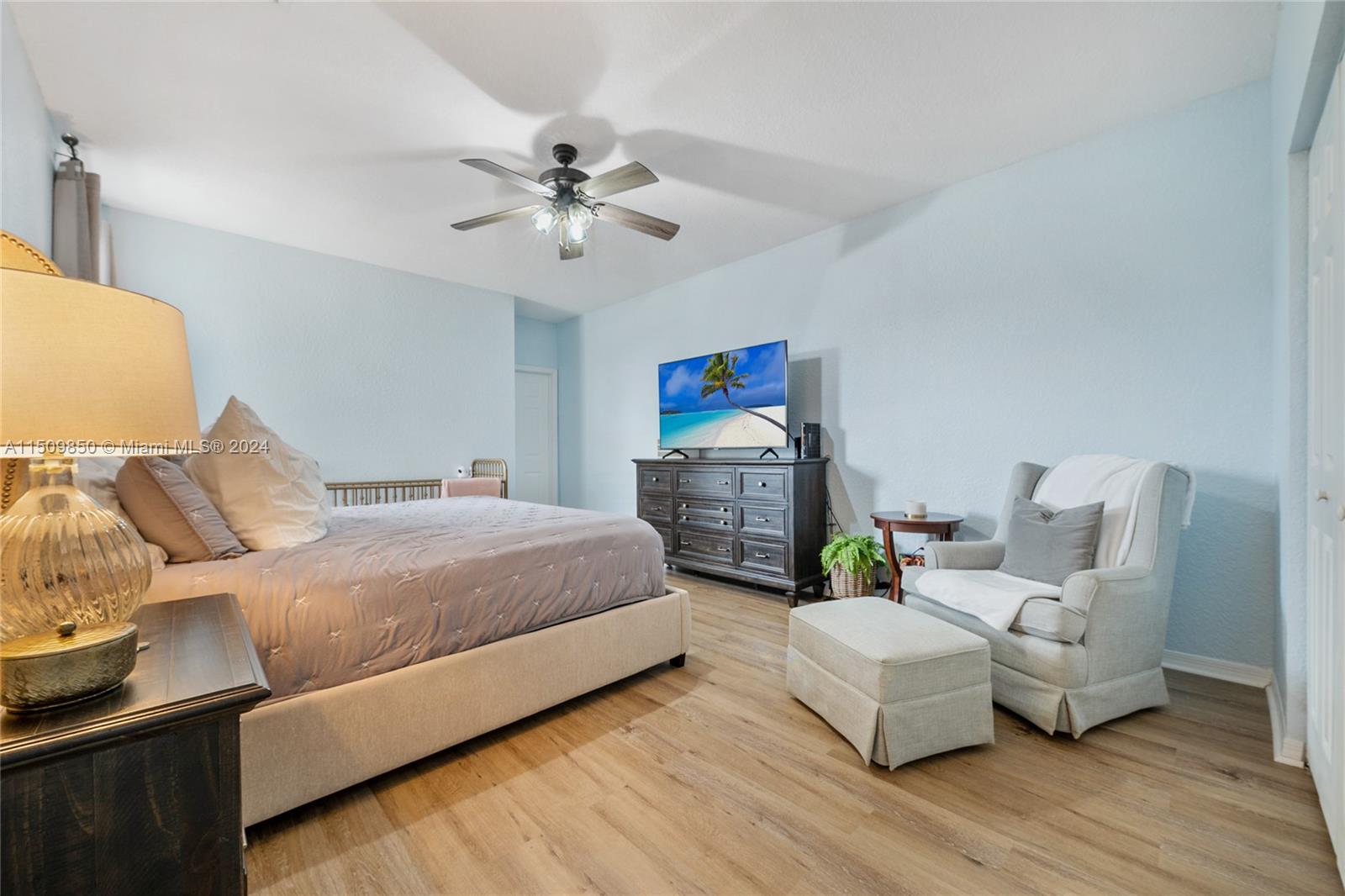 2374 SE 19th Ct, Homestead, Florida 33035, 4 Bedrooms Bedrooms, ,2 BathroomsBathrooms,Residential,For Sale,2374 SE 19th Ct,A11509850