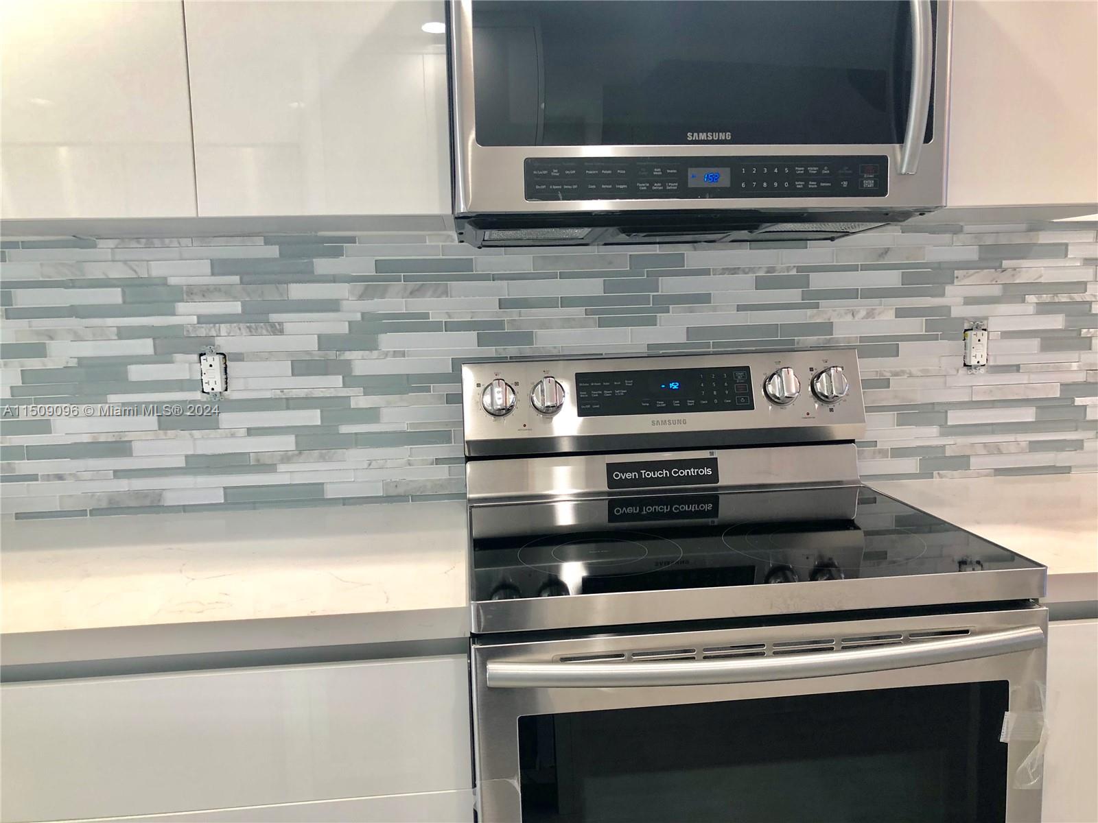 881 Ocean Dr TH7, Key Biscayne, Florida 33149, 2 Bedrooms Bedrooms, ,2 BathroomsBathrooms,Residentiallease,For Rent,881 Ocean Dr TH7,A11509096