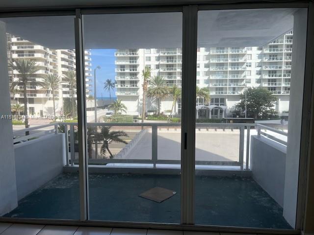 5700 Collins Ave 3D, Miami Beach, Florida 33140, 2 Bedrooms Bedrooms, ,2 BathroomsBathrooms,Residential,For Sale,5700 Collins Ave 3D,A11510124