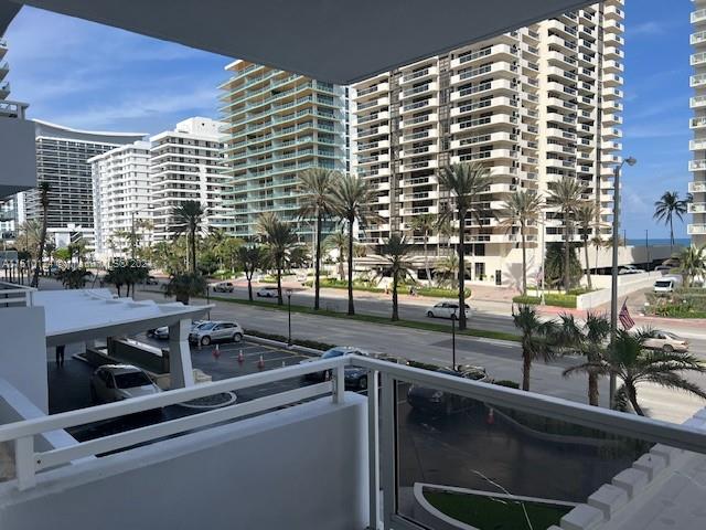 5700 Collins Ave 3D, Miami Beach, Florida 33140, 2 Bedrooms Bedrooms, ,2 BathroomsBathrooms,Residential,For Sale,5700 Collins Ave 3D,A11510124