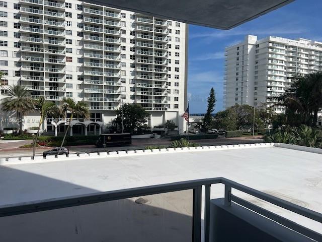 5700 Collins Ave 3D, Miami Beach, Florida 33140, 2 Bedrooms Bedrooms, ,2 BathroomsBathrooms,Residential,For Sale,5700 Collins Ave 3D,A11510124