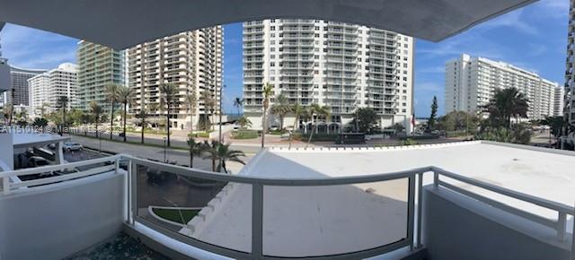 5700 Collins Ave 3D, Miami Beach, Florida 33140, 2 Bedrooms Bedrooms, ,2 BathroomsBathrooms,Residential,For Sale,5700 Collins Ave 3D,A11510124