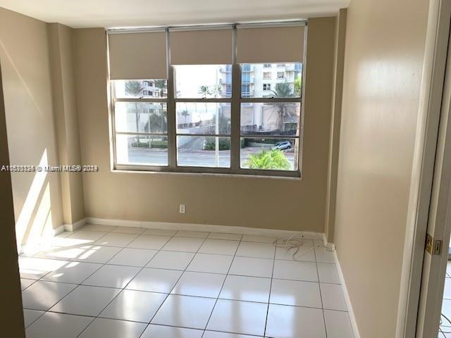 5700 Collins Ave 3D, Miami Beach, Florida 33140, 2 Bedrooms Bedrooms, ,2 BathroomsBathrooms,Residential,For Sale,5700 Collins Ave 3D,A11510124