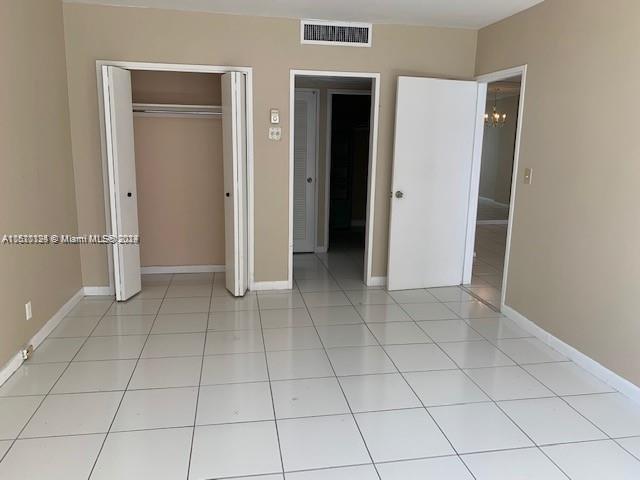 5700 Collins Ave 3D, Miami Beach, Florida 33140, 2 Bedrooms Bedrooms, ,2 BathroomsBathrooms,Residential,For Sale,5700 Collins Ave 3D,A11510124