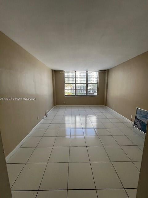 5700 Collins Ave 3D, Miami Beach, Florida 33140, 2 Bedrooms Bedrooms, ,2 BathroomsBathrooms,Residential,For Sale,5700 Collins Ave 3D,A11510124