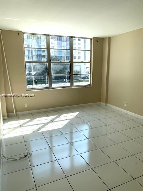 5700 Collins Ave 3D, Miami Beach, Florida 33140, 2 Bedrooms Bedrooms, ,2 BathroomsBathrooms,Residential,For Sale,5700 Collins Ave 3D,A11510124