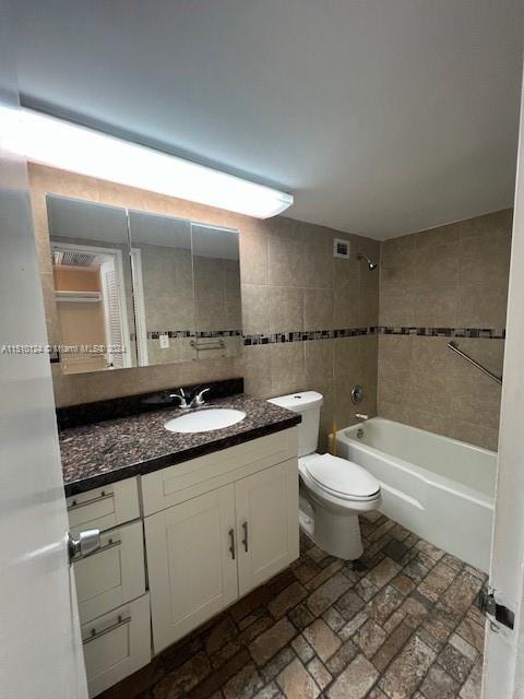 5700 Collins Ave 3D, Miami Beach, Florida 33140, 2 Bedrooms Bedrooms, ,2 BathroomsBathrooms,Residential,For Sale,5700 Collins Ave 3D,A11510124