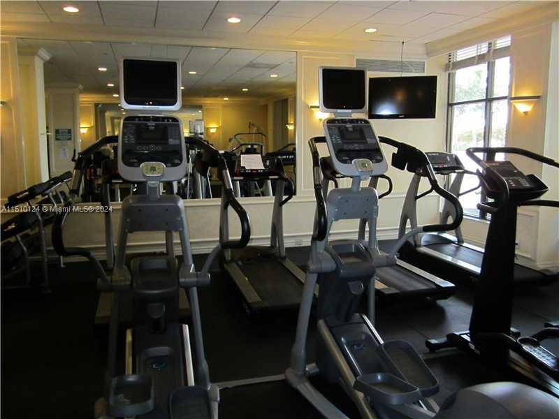 5700 Collins Ave 3D, Miami Beach, Florida 33140, 2 Bedrooms Bedrooms, ,2 BathroomsBathrooms,Residential,For Sale,5700 Collins Ave 3D,A11510124