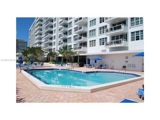 5700 Collins Ave 3D, Miami Beach, Florida 33140, 2 Bedrooms Bedrooms, ,2 BathroomsBathrooms,Residential,For Sale,5700 Collins Ave 3D,A11510124