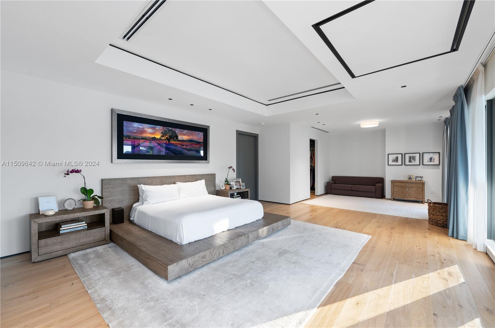 16020 Troon Cir, Miami Lakes, FL, 33014 United States, 5 Bedrooms Bedrooms, ,5 BathroomsBathrooms,Residential,For Sale,Troon Cir,A11509642