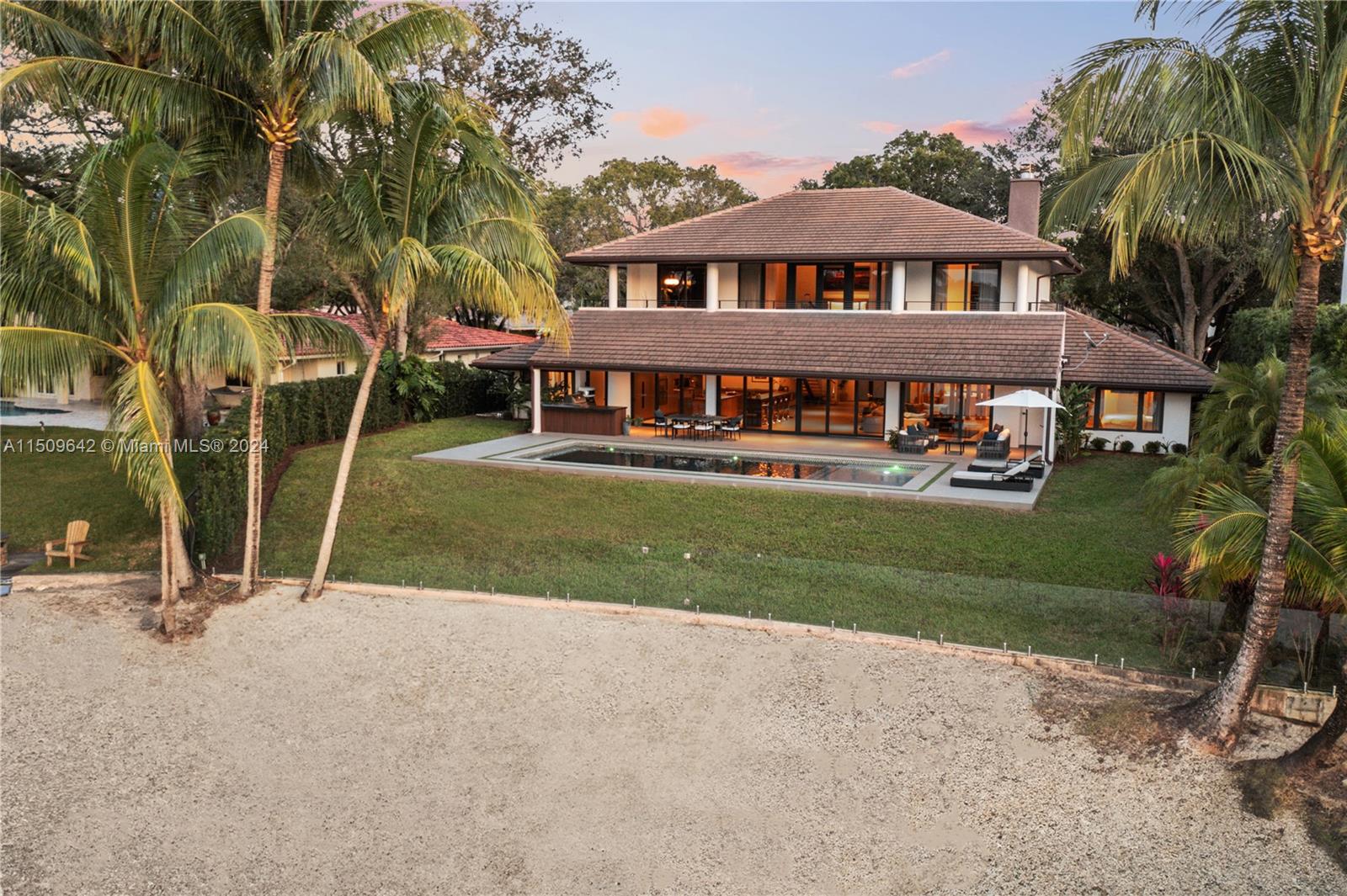 16020 Troon Cir, Miami Lakes, FL, 33014 United States, 5 Bedrooms Bedrooms, ,5 BathroomsBathrooms,Residential,For Sale,Troon Cir,A11509642