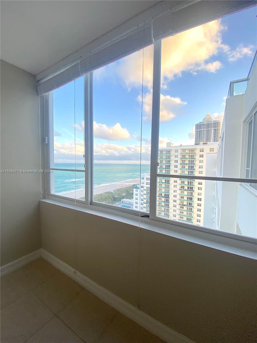 5005 Collins Ave 1516, Miami Beach, Florida 33140, 1 Bedroom Bedrooms, ,1 BathroomBathrooms,Residential,For Sale,5005 Collins Ave 1516,A11509571
