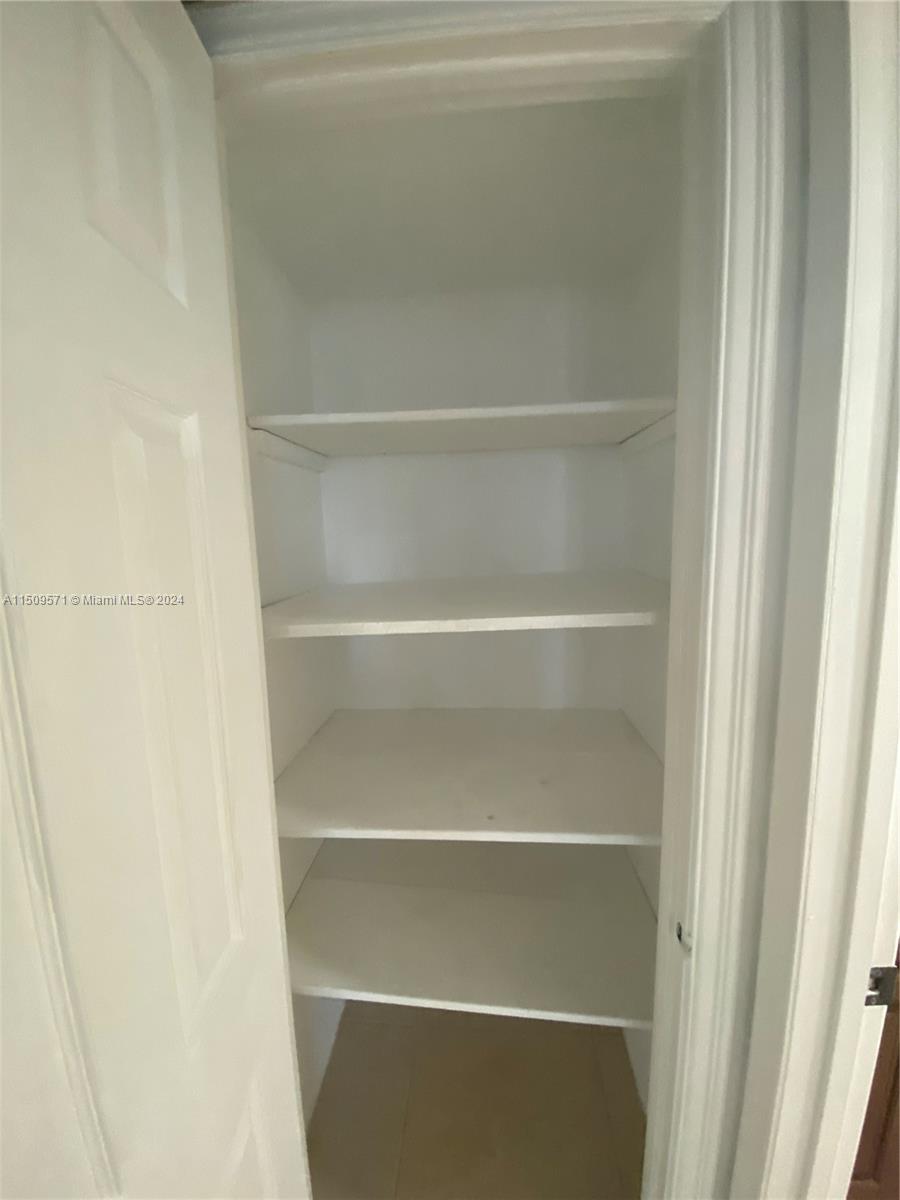 5005 Collins Ave 1516, Miami Beach, Florida 33140, 1 Bedroom Bedrooms, ,1 BathroomBathrooms,Residential,For Sale,5005 Collins Ave 1516,A11509571