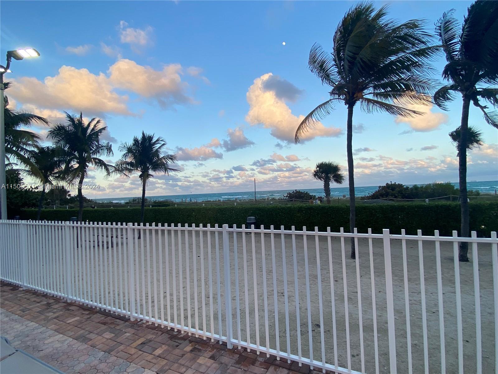 5005 Collins Ave 1516, Miami Beach, Florida 33140, 1 Bedroom Bedrooms, ,1 BathroomBathrooms,Residential,For Sale,5005 Collins Ave 1516,A11509571