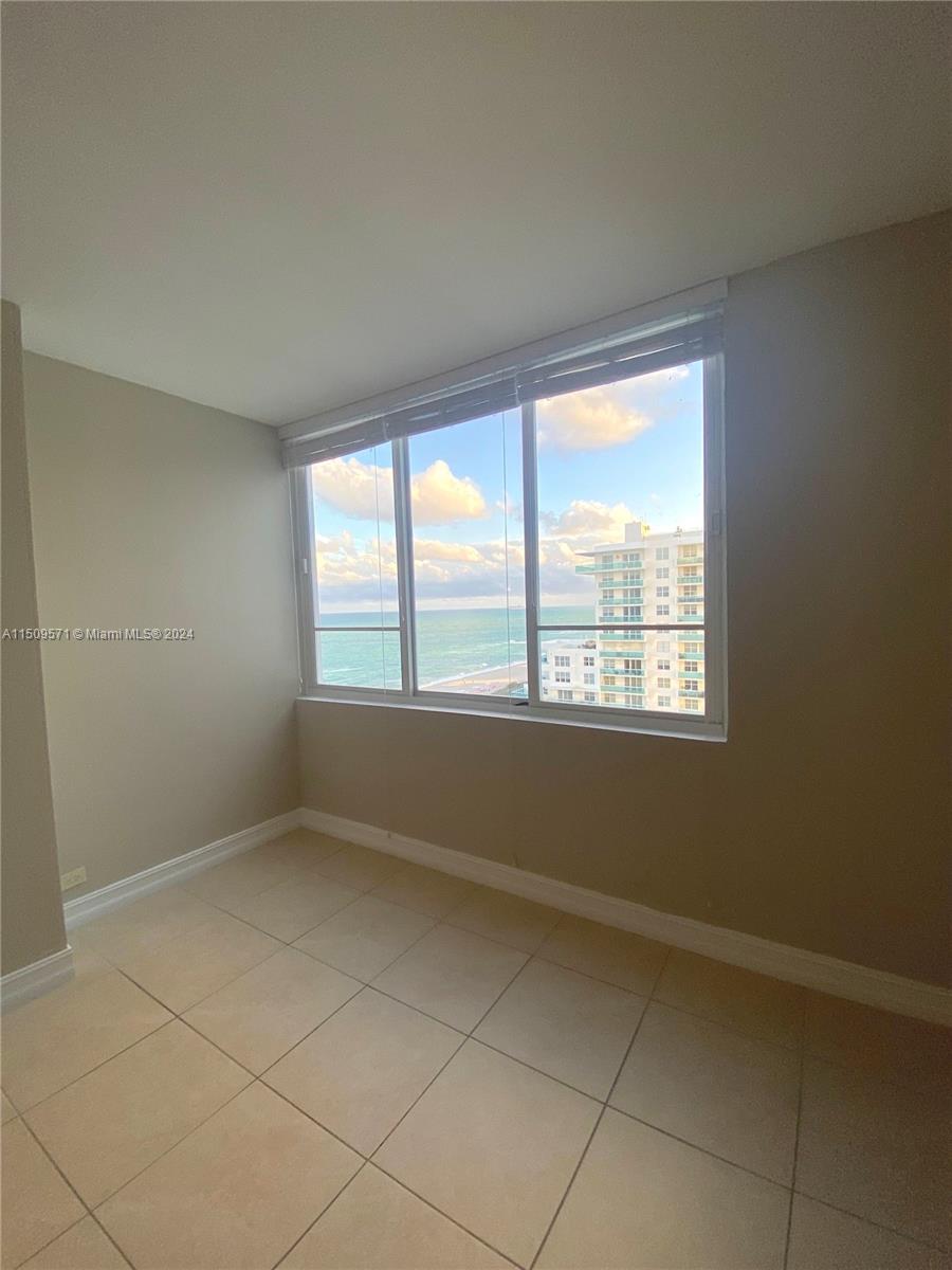 5005 Collins Ave 1516, Miami Beach, Florida 33140, 1 Bedroom Bedrooms, ,1 BathroomBathrooms,Residential,For Sale,5005 Collins Ave 1516,A11509571