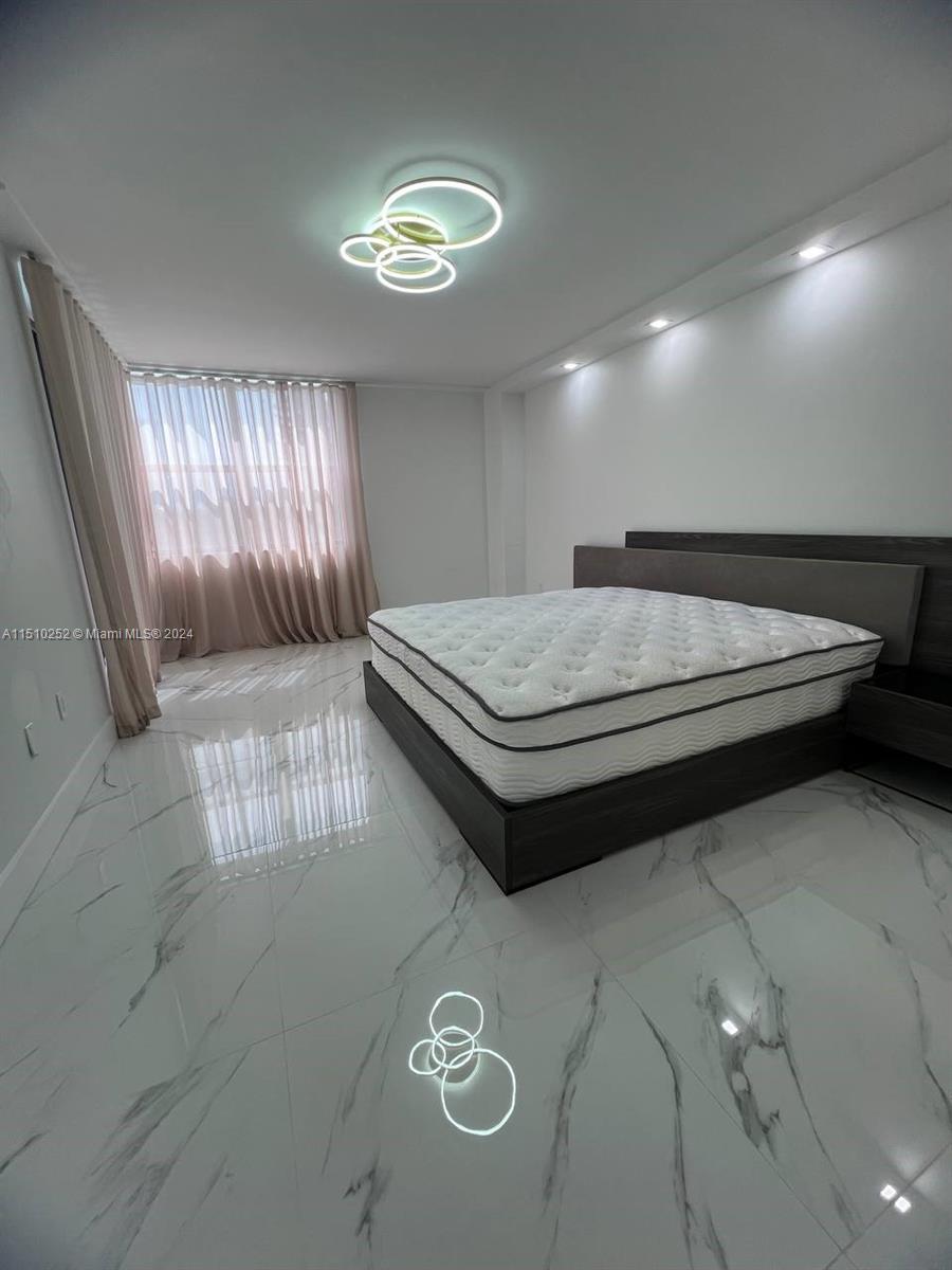 20100 W Country Club Dr 407, Aventura, Florida 33180, 2 Bedrooms Bedrooms, ,2 BathroomsBathrooms,Residential,For Sale,20100 W Country Club Dr 407,A11510252